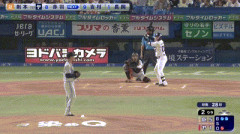 【ヤクルト対巨人20回戦】ヤクルト、3回裏2アウト二三塁から内山壮真の2点タイムリーツーベースで1点差に詰め寄る！！