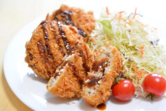 メンチカツはなぜ主役になれないのか？