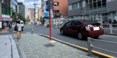【悲報】渋谷「プリウス」違法駐車でバスが23分ストップｗｗｗｗｗｗｗｗｗｗ