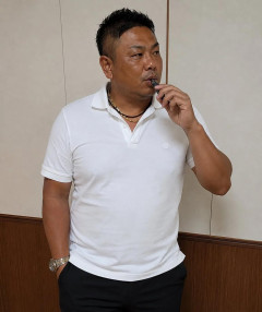 【画像】女さん「こんな感じの男の人苦手、大体アルファード」