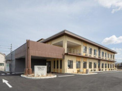 【悲報】老人ホーム、ガチで高い…「入居費1000万、毎月30万。払えなければみじめな老後が確定。」