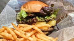 【衝撃】ハンバーガー屋さん「うち、インバンドのお店だから高いけど大丈夫？」　日本人「はあ…いっすよ」→