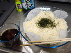 【画像】そうめん茹でたから食べるよー！！