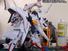外国人「ガンプラの話題で盛り上がる」