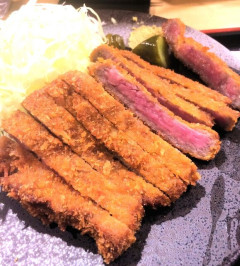 チキンカツ、トンカツはメジャーなのに何故ビーフカツはマイナーなのか