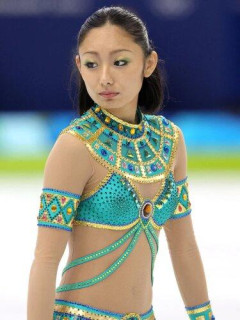 【悲報】安藤美姫さん、14歳でお前らにシコられたことがトラウマに・・・・・・・・・