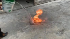 【悲報】リチウムイオン充電池火災、水をかけた結果