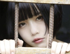 【悲報】あのちゃん、やはりまだ手首を切っていた模様
