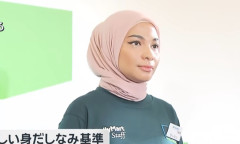 ファミリーマート、店員のヒジャブ着用許可へｗｗｗｗｗ（動画あり）