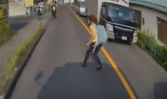 【動画】 女さん吹っ飛ぶ
