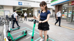 【動画】LUUP系女子、合法的に信号無視できるライフハックを披露