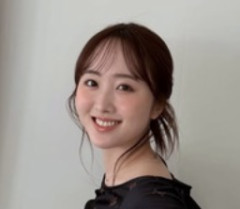 【画像】最新の本田望結(22)、お腹がチラリと見える角度でパシャリwwwwww