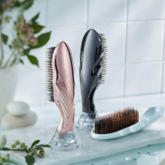 【動画】8万円のヘアブラシ、次元が違いすぎる