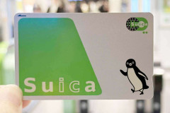 ペンギン入りのSuica、在庫限りで終了へ デジタルでも消える