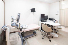 【悲報】生理が来ず病院に行った女子高生、医師に「精巣があります」と告げられる・・・・・・・・・