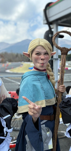 「ダンジョン飯」とかいう1人の意味不明なコスプレイヤーに潰されたコンテンツwww