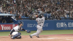 【ヤクルト対巨人22回戦】5（捕） 大城 卓三　8（中） 鈴木 大和
