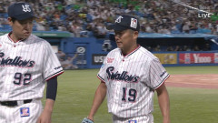 【悲報】 石川雅規、1回持たず…　滅多打ちされてKO