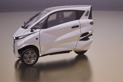 【画像】170万円で販売予定の潰れた車wwwwwwwwwwwwwwwwwwwwww