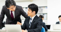【悲報】上司「言われなくても動くんだよ！自分で考えて動け！」ワイ「おかのした」