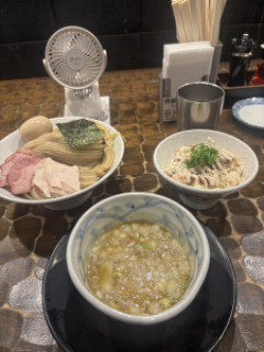 茨城の龍介とか言うラーメン屋めちゃくちゃ美味くね？