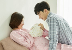 婚姻届の一項目で浮き彫りになった夫婦の価値観、子どもの姓をめぐる韓国の論争