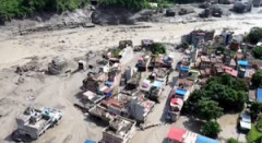 【ネパール大規模洪水】日本人5人家族、ネパール入国直後に土石流に巻き込まれ消息不明・・・・