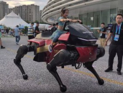 【動画】中国のロボコンに出品されたロボット、人を乗せて動けるレベルまで進化するｗｗｗｗ