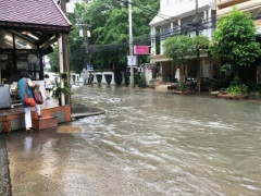【ネパール大洪水】日本人達、ガチで『行方不明』になってしまう・・・・