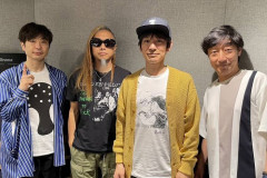 スピッツ、アイドルをまとめて倒してしまう