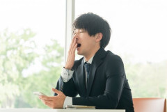 寝ても寝ても疲れが取れんのやが