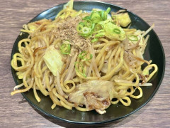 塩焼きそばとか言うソース焼きそばに完敗してる焼きそば
