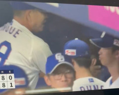 【中日】井上一樹監督、また金丸夢斗に壁ドンしてしまうｗｗｗ