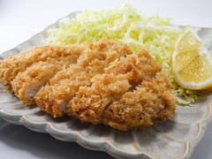 高級とんかつや「とんかつの横にレモン添えとくで」
