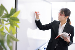 【画像】美人教師さん、生徒のJK達に圧勝してしまうｗｗｗｗｗｗｗｗｗｗｗｗｗ