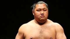 【悲報】親御さん「力士はやめとけ！お前程度じゃ幕内中位が関の山やぞ！」ｗｗｗｗｗｗｗｗｗｗ