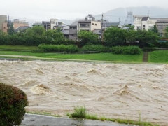 【悲報】ネパールの土石流で行方不明の日本人5人、『とんでもない事実』が判明する・・・・