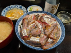 このイワシ丼が美味そうすぎるんだが