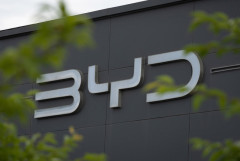 中国BYD2半期連続減益、500万のEV1台の利益7万円