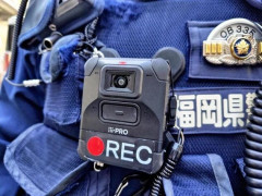 警察庁、全国の警察に「ウェアラブルカメラ」着用義務化