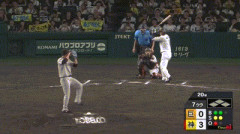 阪神・森下翔太にアクシデント　左手に死球を受け途中交代　甲子園は騒然