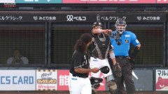 ロッテ・ジャクソン、球審敷田にブチギレ