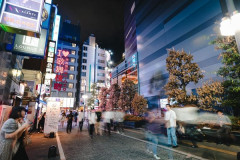 【画像】歌舞伎町で撮影された11歳のJS少女の姿がヤバすぎるｗｗｗｗｗｗｗｗｗｗｗ