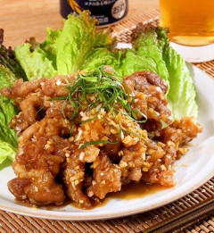 【悲報】豚肉「臭いです、鶏肉よりは高いです、牛肉ほど美味しくないです」←人気な理由