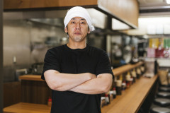 【悲報】ラーメン店主「飲み放題3500円と銘打って3万円請求したらお客が来なくなった……いい勉強になりました！！」⇒