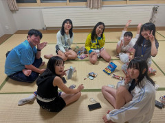 【画像】夏休みのパパ、娘のお泊り会にご満悦ｗｗｗｗｗｗｗｗｗｗｗｗｗｗｗｗｗ
