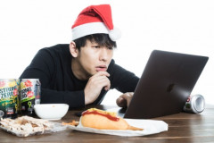V豚「Vtuber腐すときに「キャバクラ」って単語使う奴、マジで年齢層が透けるからやめた方がいいよ」👈2万いいねw
