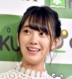 「現役のJKすぎる」 乃木坂46元メンバー29歳、久しぶりの制服姿も相変わらずの可愛さ、称賛の声が続々 「学園ドラマのヒロイン」「まだまだイケますね」