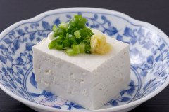USA「豆腐を食べるやつはゲイ」