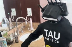 【動画】人型ロボットに家の掃除を頼めるサービスｗｗｗｗｗｗｗｗｗ